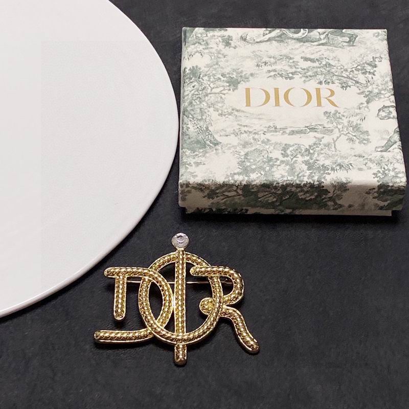Dior Brooch 05lyr42